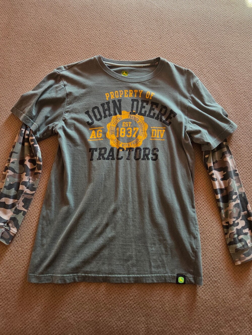 Green Tan Gray Camo Long Sleeve Layered Shirts Property of John Deere Tractors